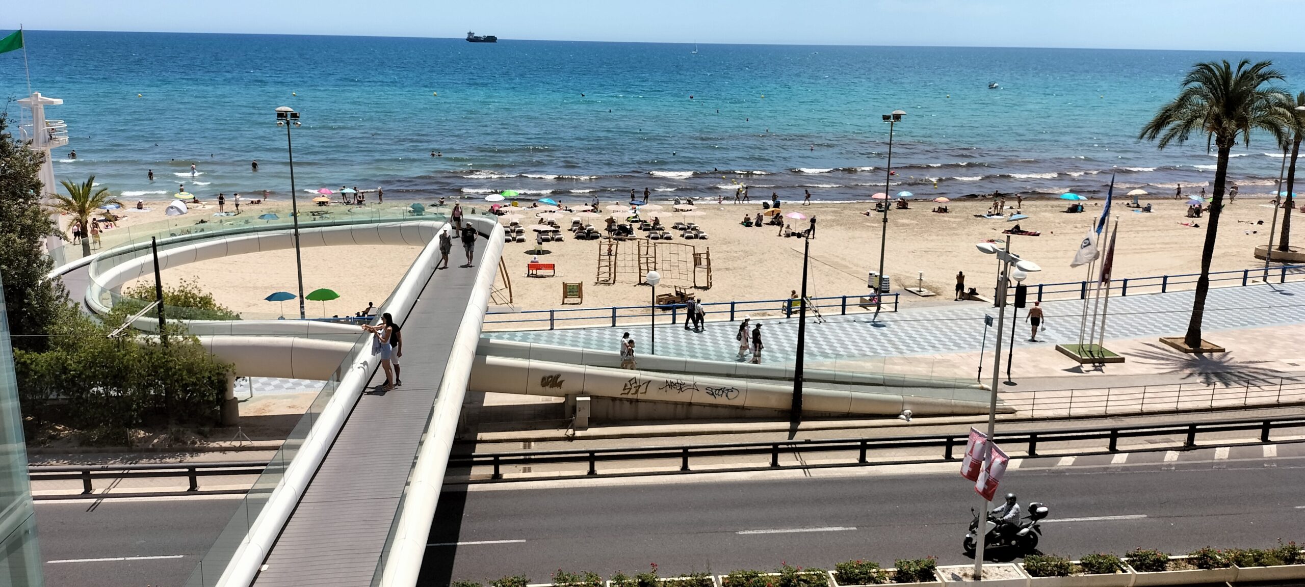 rent your car and leave near beach
