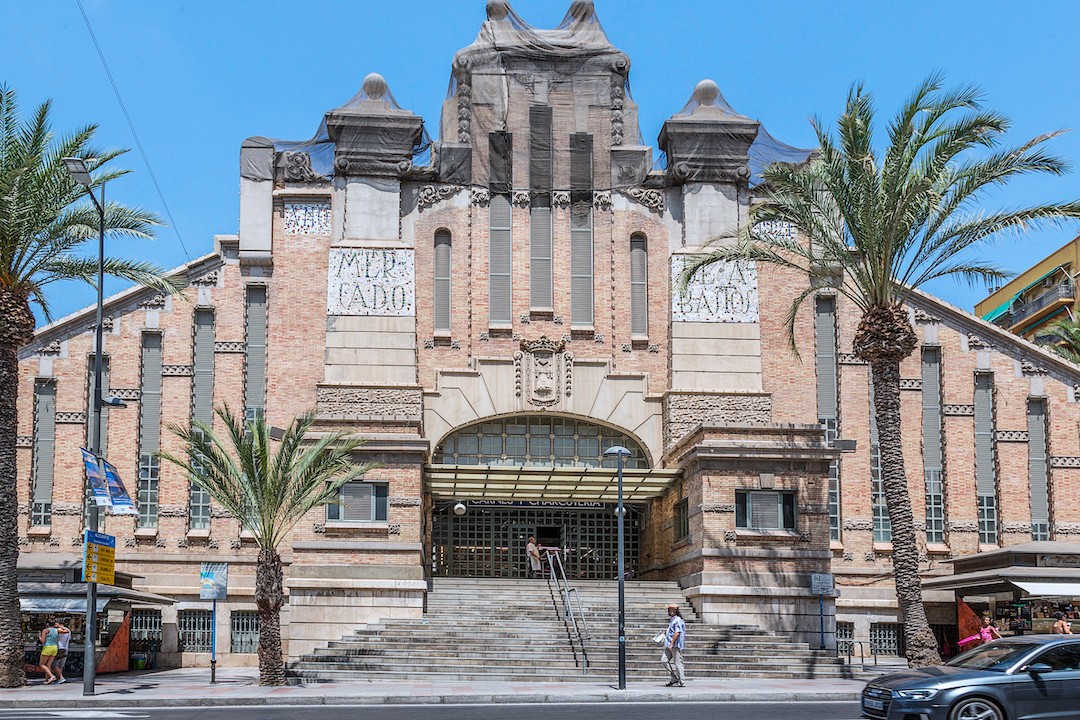 Mercado Central Alicante food market by car